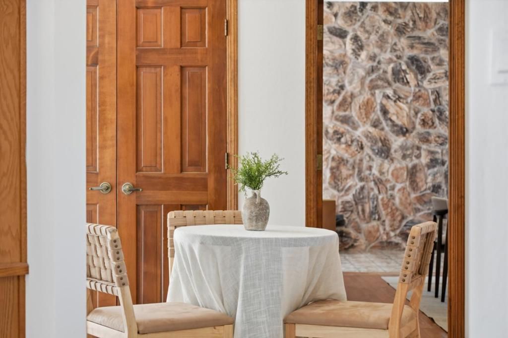 Image 10 of property listing at 1050 Seminole, Fremont, CA 94539