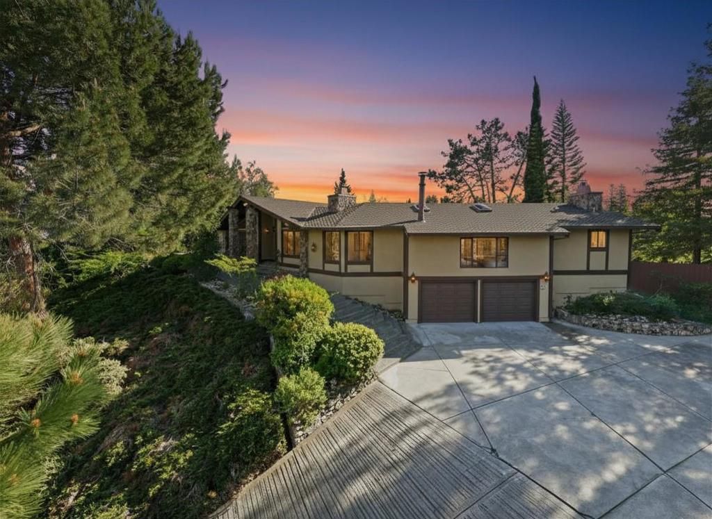 Image 2 of property listing at 1050 Seminole, Fremont, CA 94539