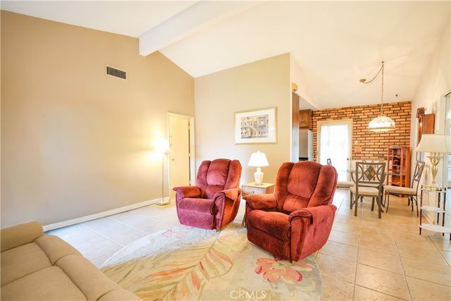 1935 9th, La Verne, CA 91750