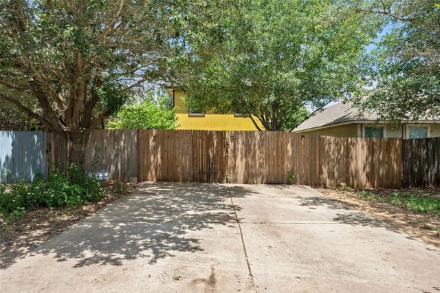 4529 Best WAY, Austin, TX 78725