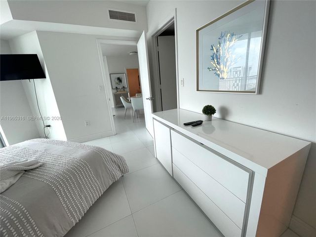 350 S Miami Ave 4003, Miami, FL 33130