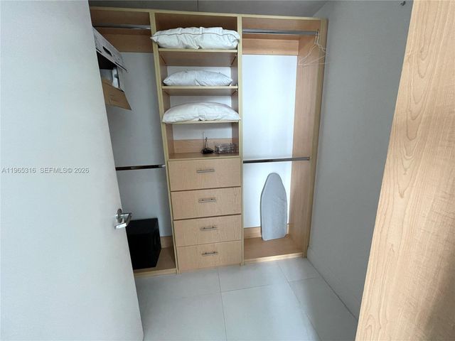 350 S Miami Ave 4003, Miami, FL 33130