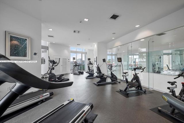 350 S Miami Ave 4003, Miami, FL 33130