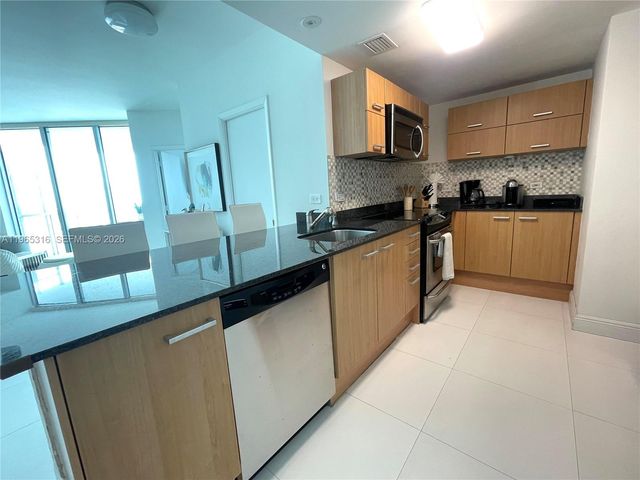 350 S Miami Ave 4003, Miami, FL 33130