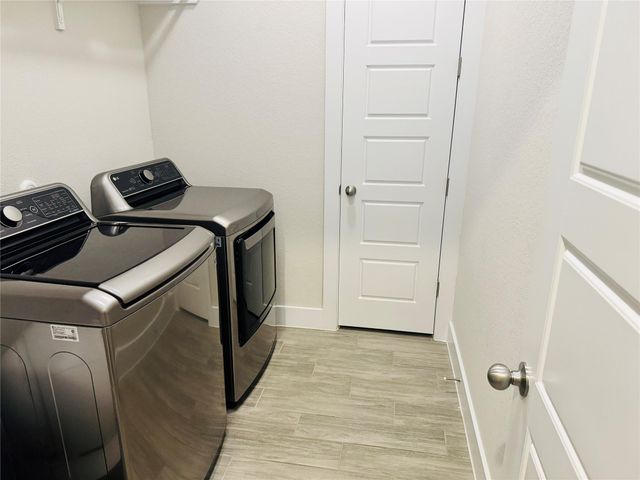 10900 American Mustang LOOP, Manor, TX 78653