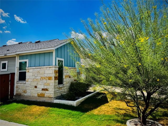 10900 American Mustang LOOP, Manor, TX 78653