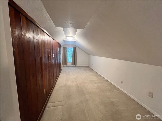 2814 Pioneer Way E, Tacoma, WA 98404