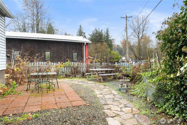 2814 Pioneer Way E, Tacoma, WA 98404