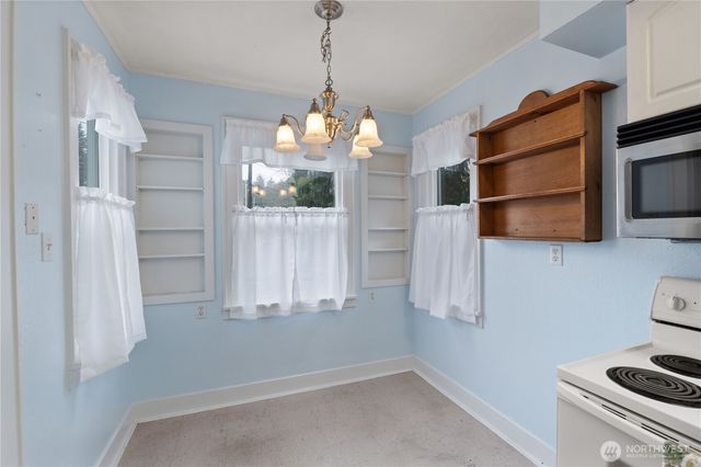 2814 Pioneer Way E, Tacoma, WA 98404