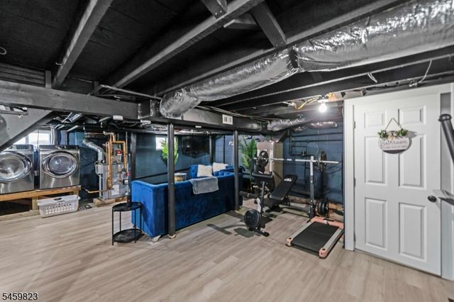 149 E Clay Ave, Roselle Park Boro, NJ 07204