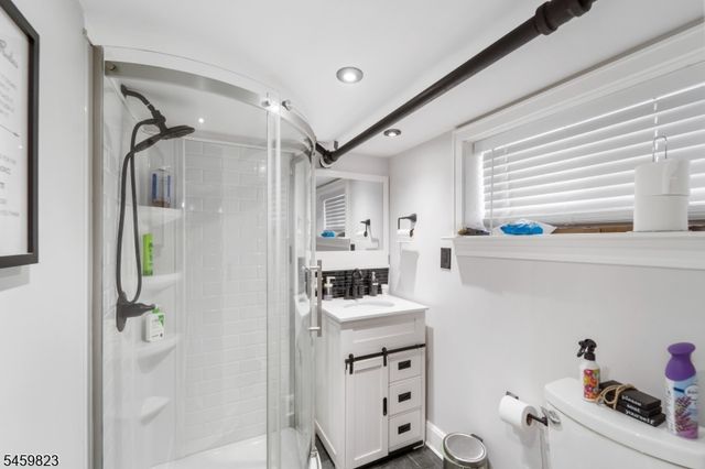 149 E Clay Ave, Roselle Park Boro, NJ 07204