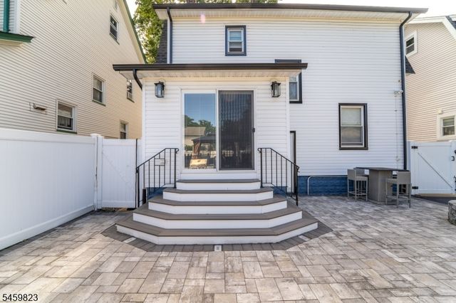 149 E Clay Ave, Roselle Park Boro, NJ 07204