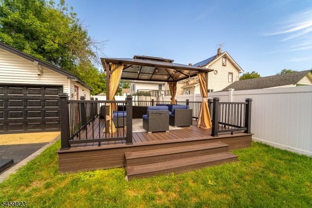 149 E Clay Ave, Roselle Park Boro, NJ 07204