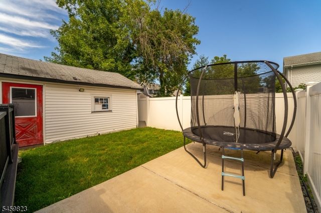 149 E Clay Ave, Roselle Park Boro, NJ 07204