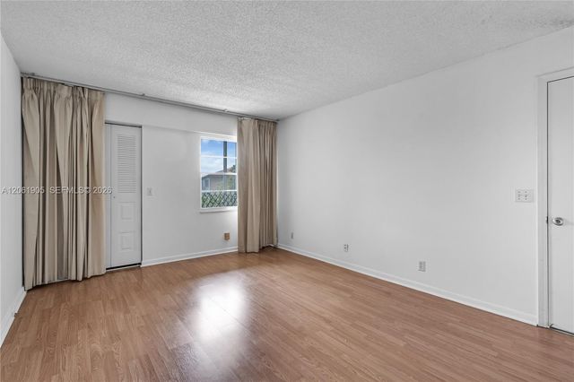 300 SW 134th Way 413E, Pembroke Pines, FL 33027