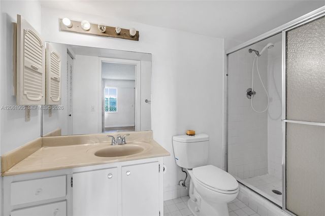 300 SW 134th Way 413E, Pembroke Pines, FL 33027