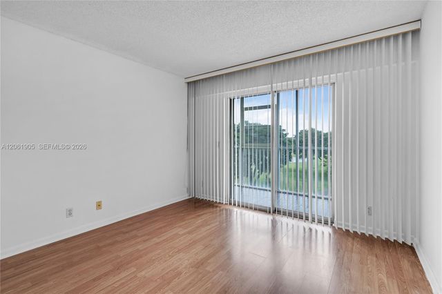 300 SW 134th Way 413E, Pembroke Pines, FL 33027