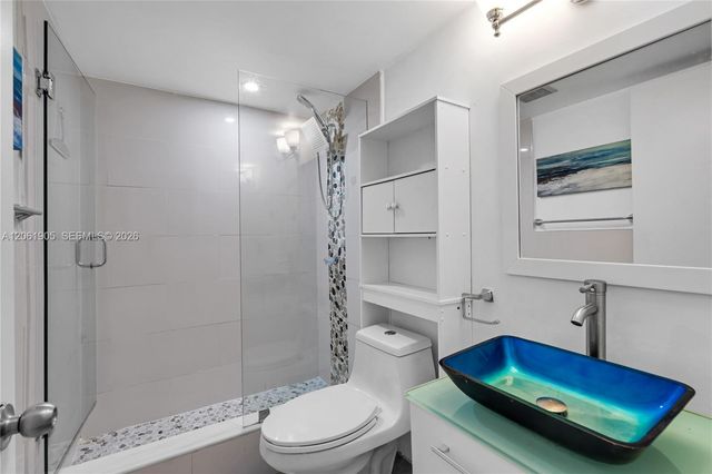 300 SW 134th Way 413E, Pembroke Pines, FL 33027