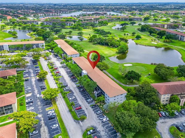 300 SW 134th Way 413E, Pembroke Pines, FL 33027