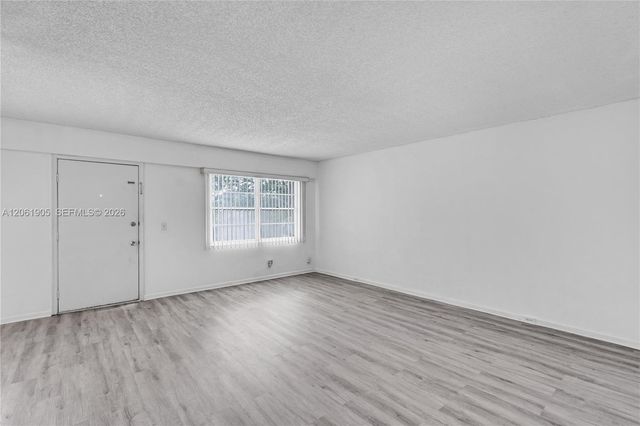 300 SW 134th Way 413E, Pembroke Pines, FL 33027