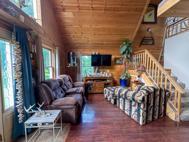 452 Heaven Lane, Sharpsburg, KY 40374