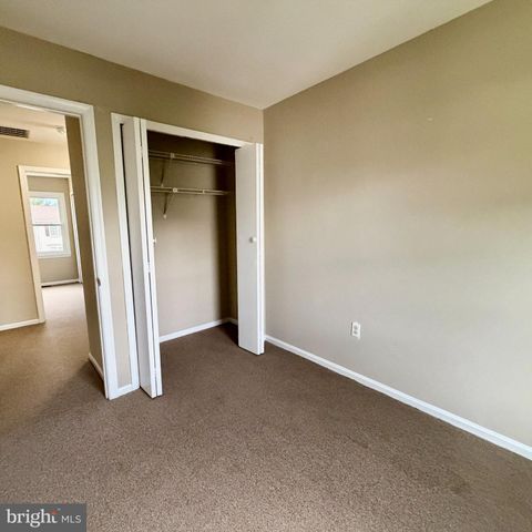 1003 MARSDEN CT, Sterling, VA 20164