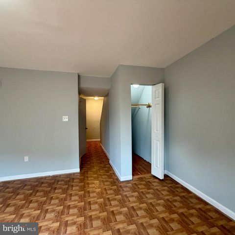1003 MARSDEN CT, Sterling, VA 20164