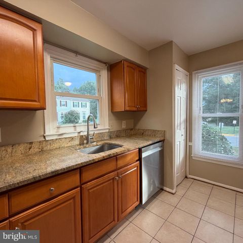 1003 MARSDEN CT, Sterling, VA 20164