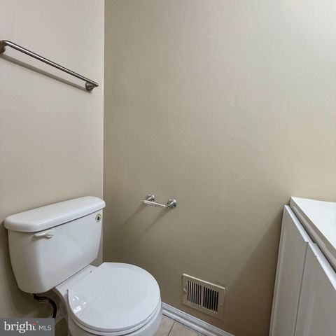 1003 MARSDEN CT, Sterling, VA 20164