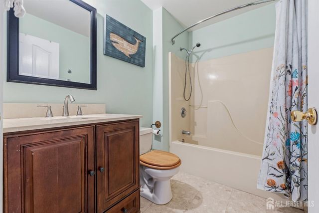 37 Christopher Court, Old Bridge, NJ 08857