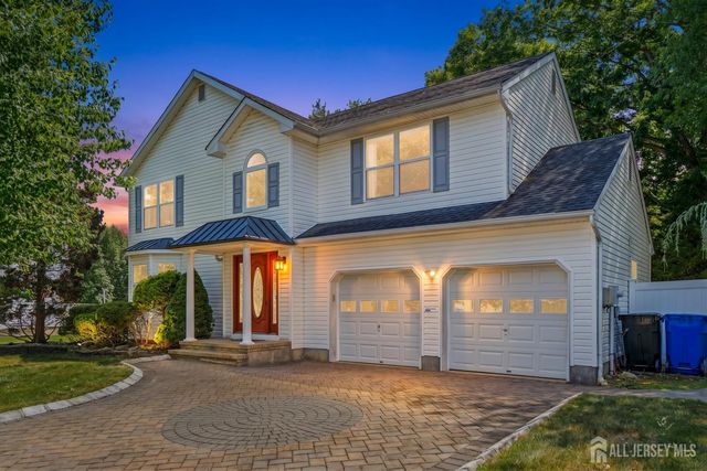 37 Christopher Court, Old Bridge, NJ 08857