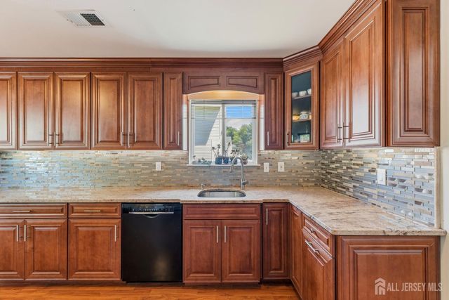 37 Christopher Court, Old Bridge, NJ 08857