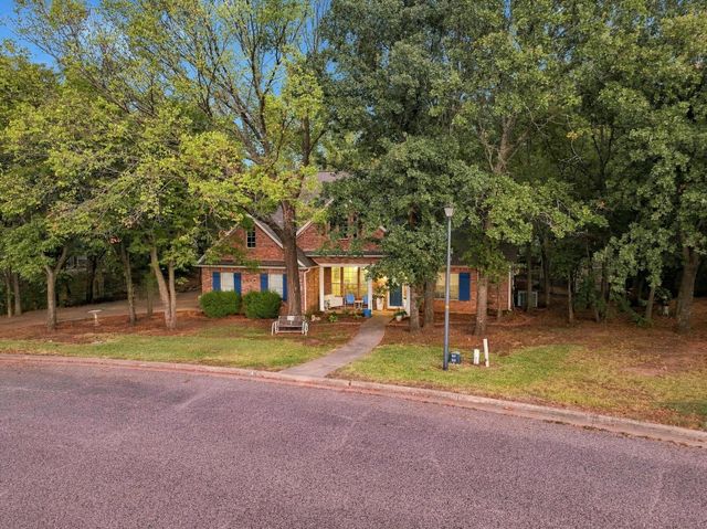 107 Lauren Lane, Pottsboro, TX 75076