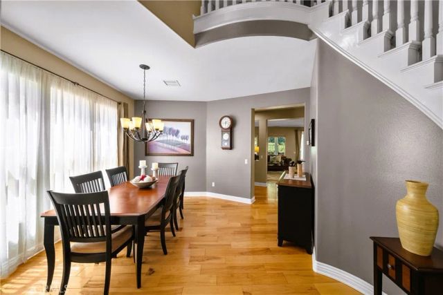 28655 Placerview Trail, Saugus, CA 91390