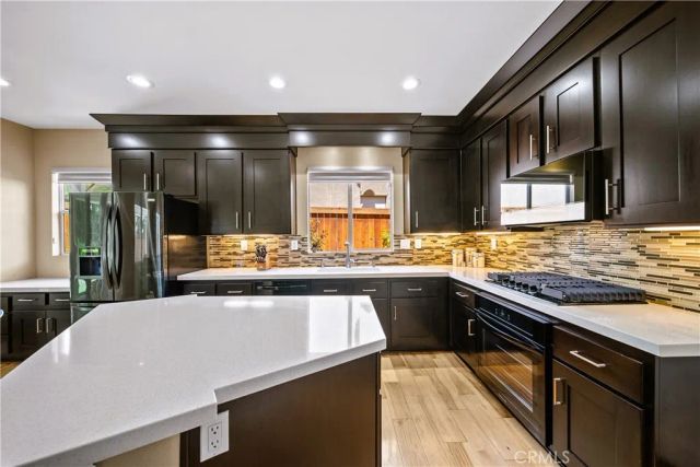 28655 Placerview Trail, Saugus, CA 91390