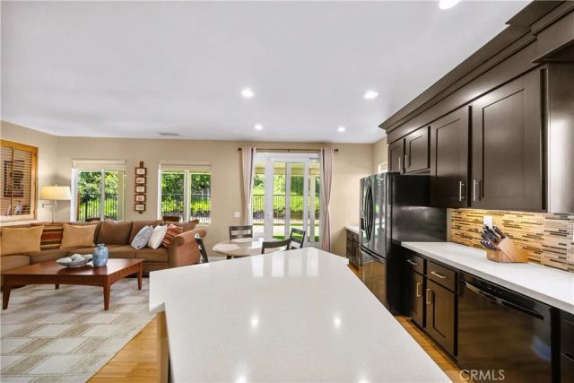 28655 Placerview Trail, Saugus, CA 91390