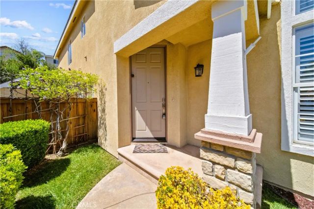 28655 Placerview Trail, Saugus, CA 91390