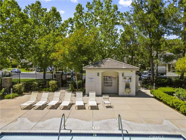 28655 Placerview Trail, Saugus, CA 91390