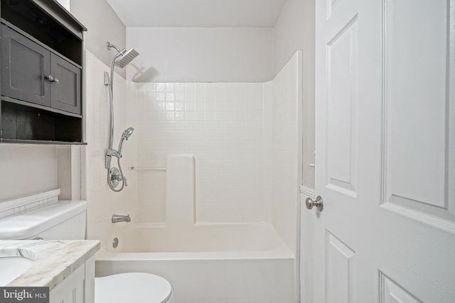 100 KENDRICK AVE, Sicklerville, NJ 08081
