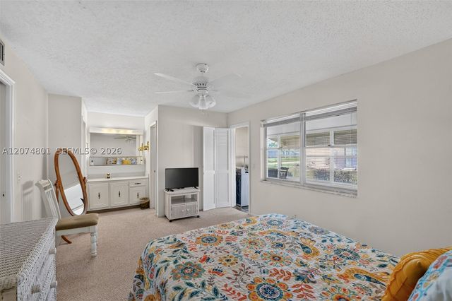 867 North Dr B, Delray Beach, FL 33445