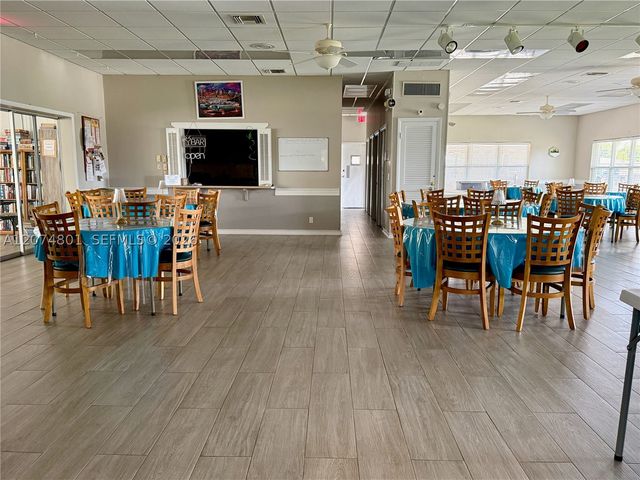 867 North Dr B, Delray Beach, FL 33445