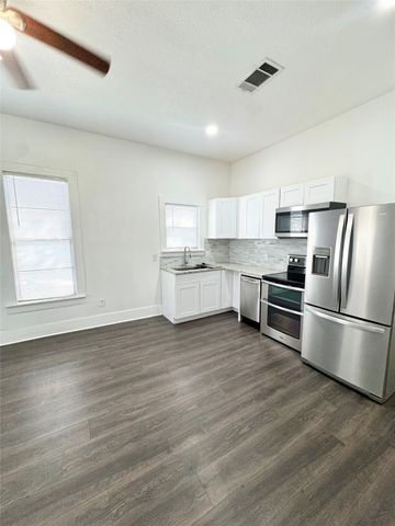 2303 Prospect Avenue 2, Fort Worth, TX 76164