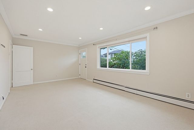 231 Spiers, Newton, MA 02459