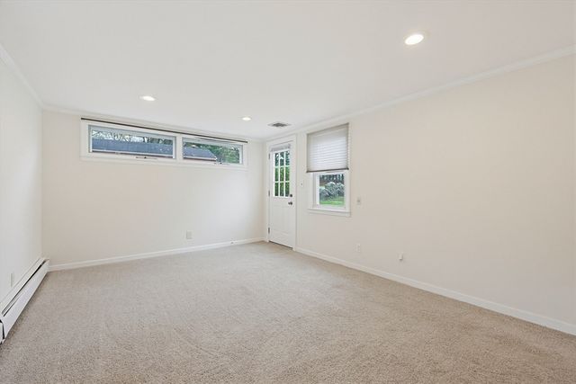 231 Spiers, Newton, MA 02459