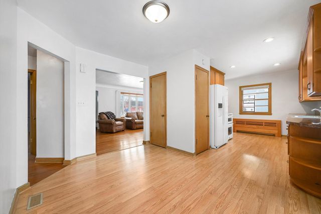 1020 Holley Avenue, Saint Paul Park, MN 55071