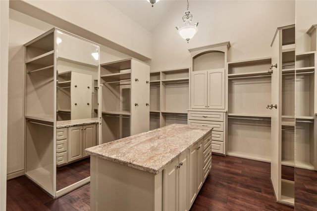 15611 Oyster Cove Drive, Sugar Land, TX 77478