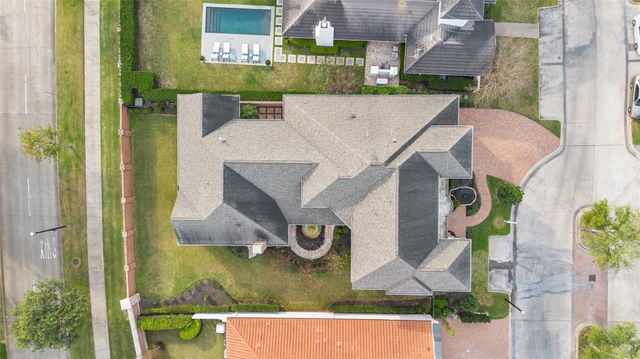 15611 Oyster Cove Drive, Sugar Land, TX 77478