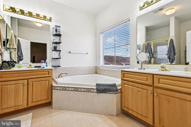 4817 DASHIELL PL, Woodbridge, VA 22192