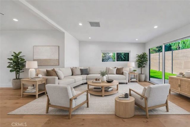 23635 Marylee st, Woodland Hills, CA 91367