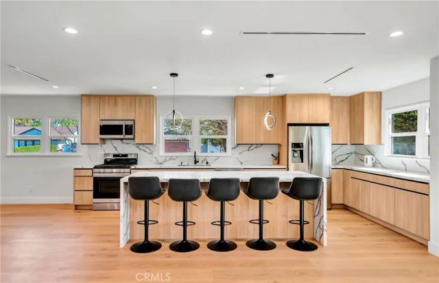 23635 Marylee st, Woodland Hills, CA 91367